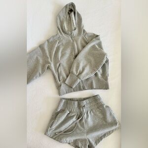 ASICS | Two Piece Set